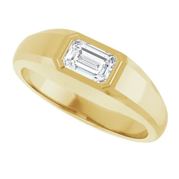 14K Gold Emerald Cut Diamond Graduating Ring
