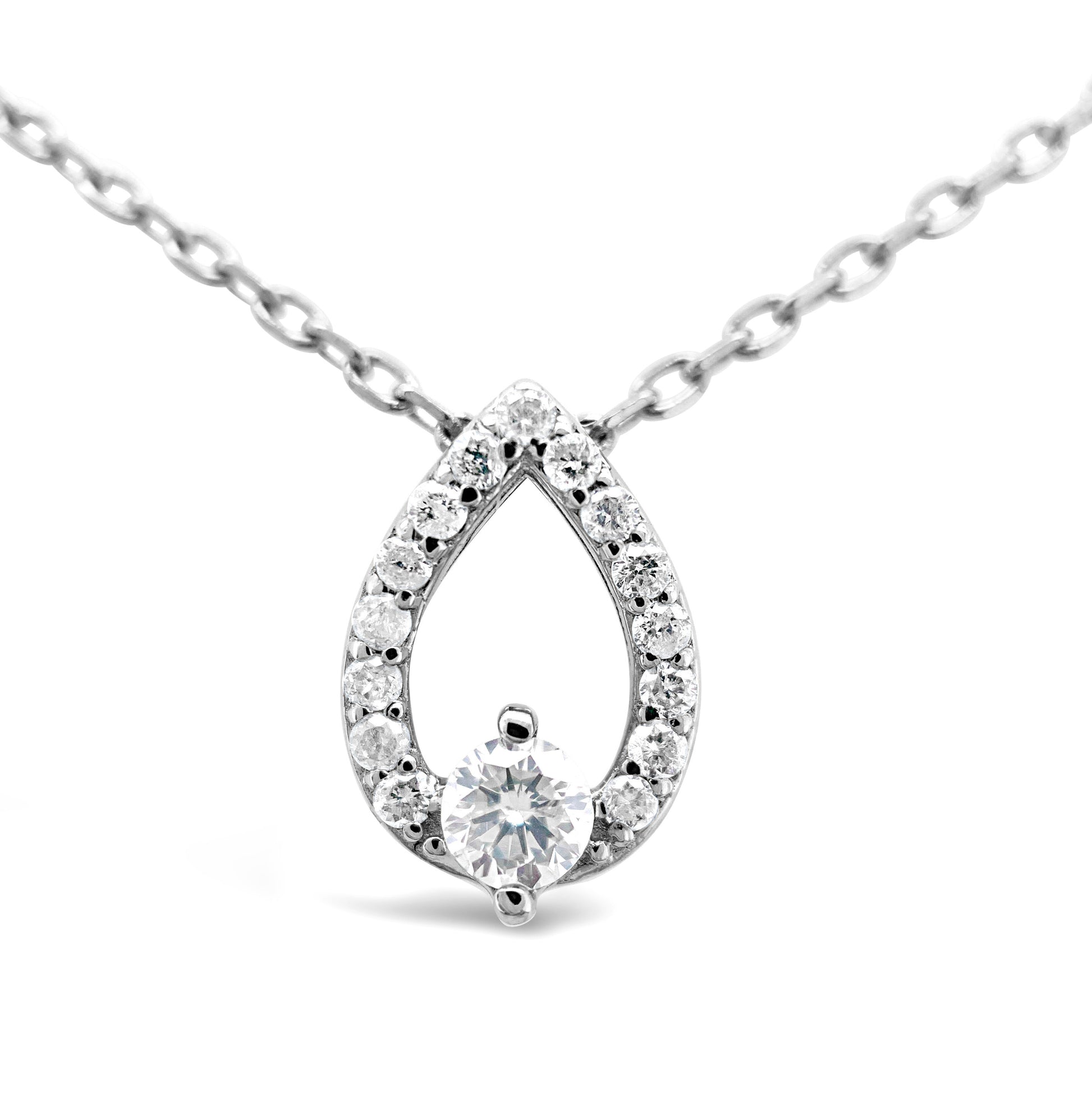 NECKLACE RB-A50 WHITE CLOSE.jpg