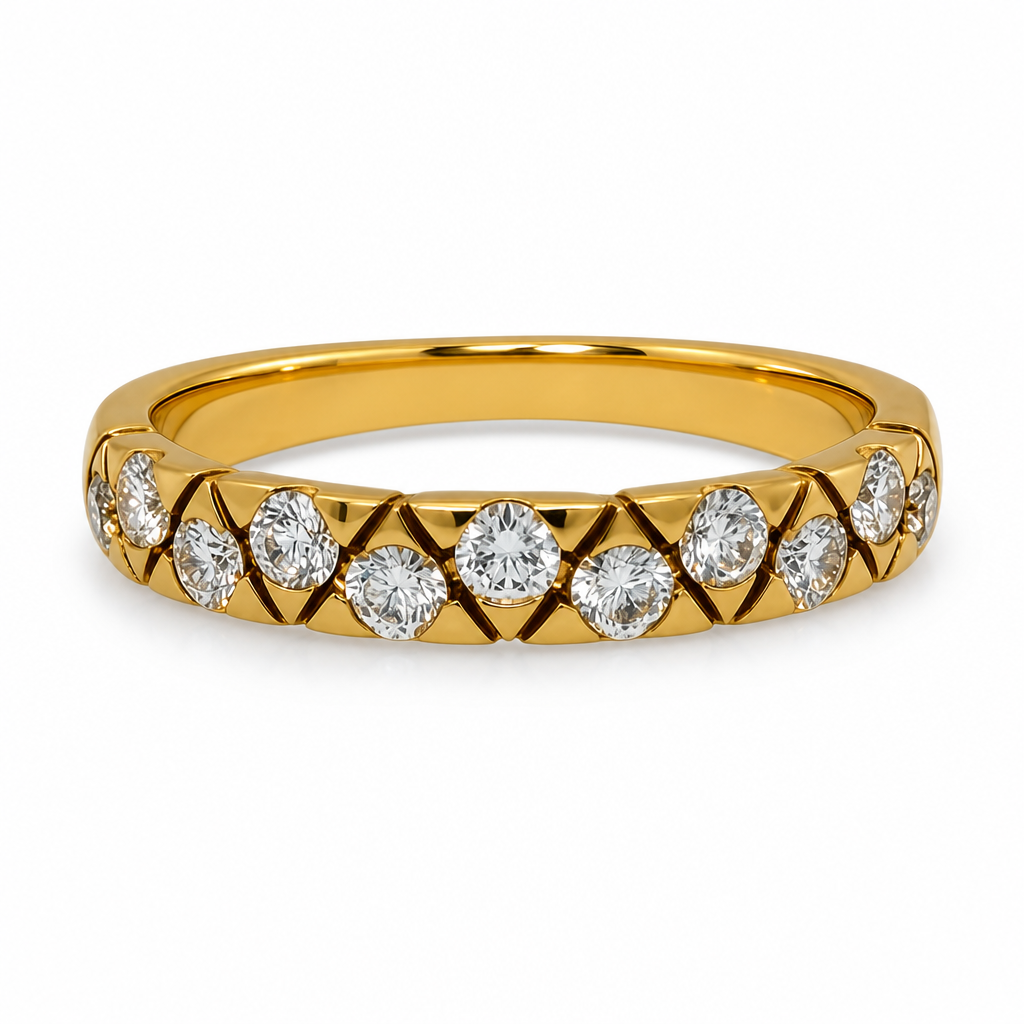 14KY Cross Pattern Diamond Band