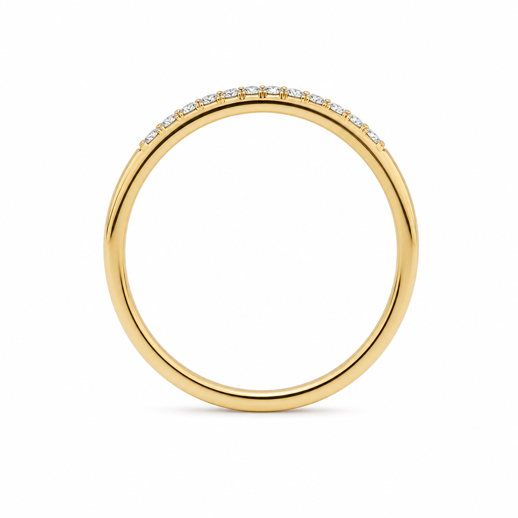 14KW V-Shaped Insert Diamond Band